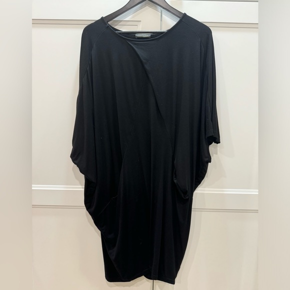 Conquista Batwing Dress - Black - L - Picture 1 of 7